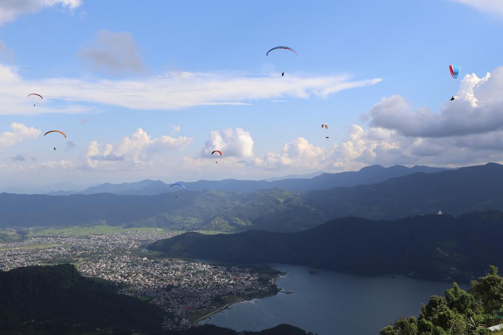 Hotel Peninsula Pokhara Zewnętrze zdjęcie