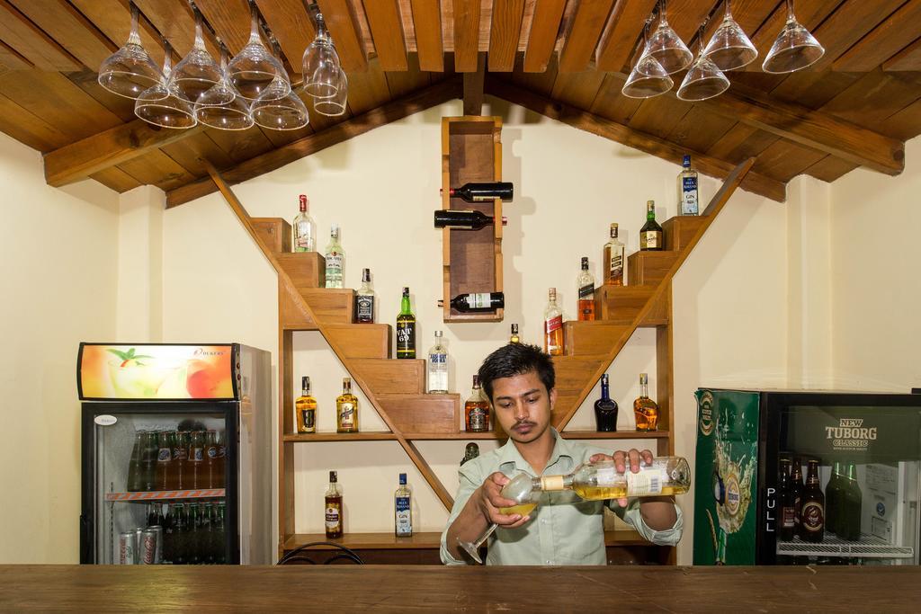 Hotel Peninsula Pokhara Zewnętrze zdjęcie