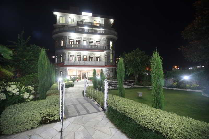 Hotel Peninsula Pokhara Zewnętrze zdjęcie